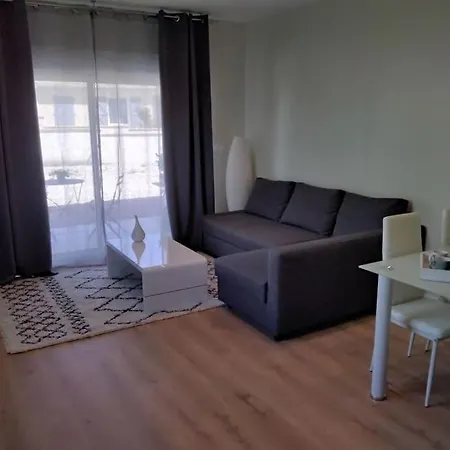 Les Cerisiers Apartment Cubzac-les-Ponts